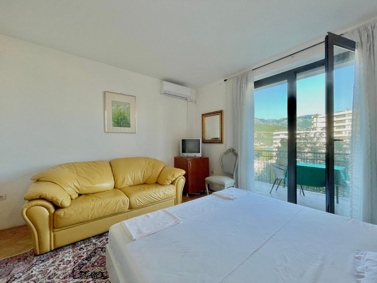 Sea View Apartments Milo Budva Bagian luar foto